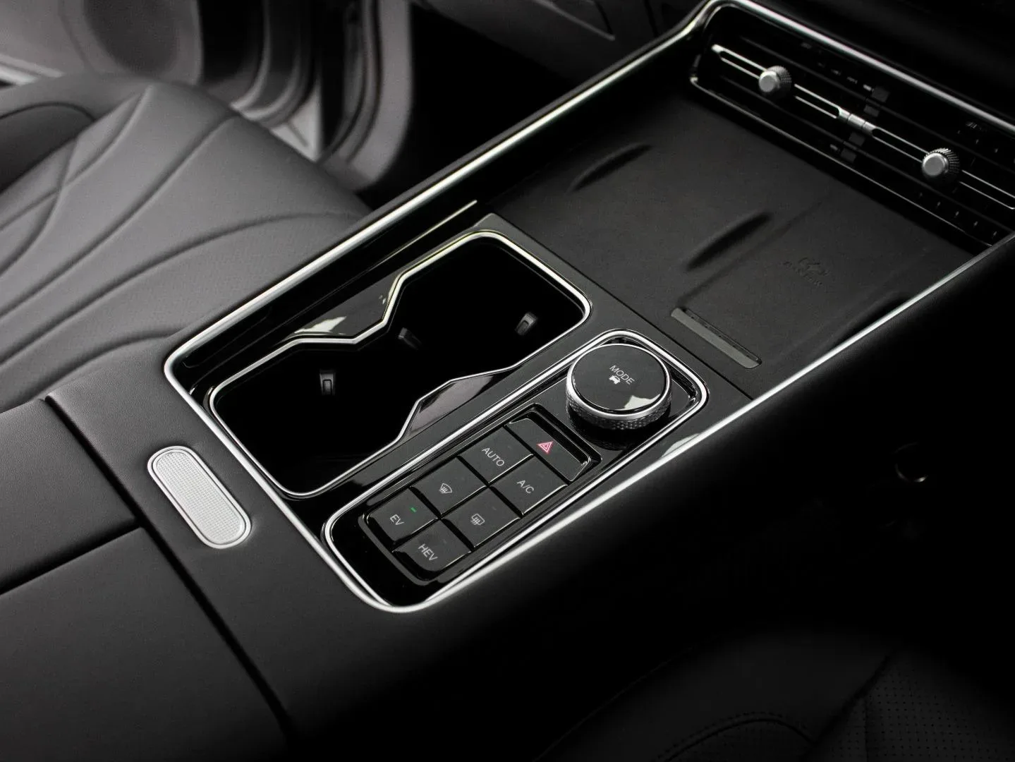 2026 Chery Tiggo 9 CSH Vanguard - Image 15