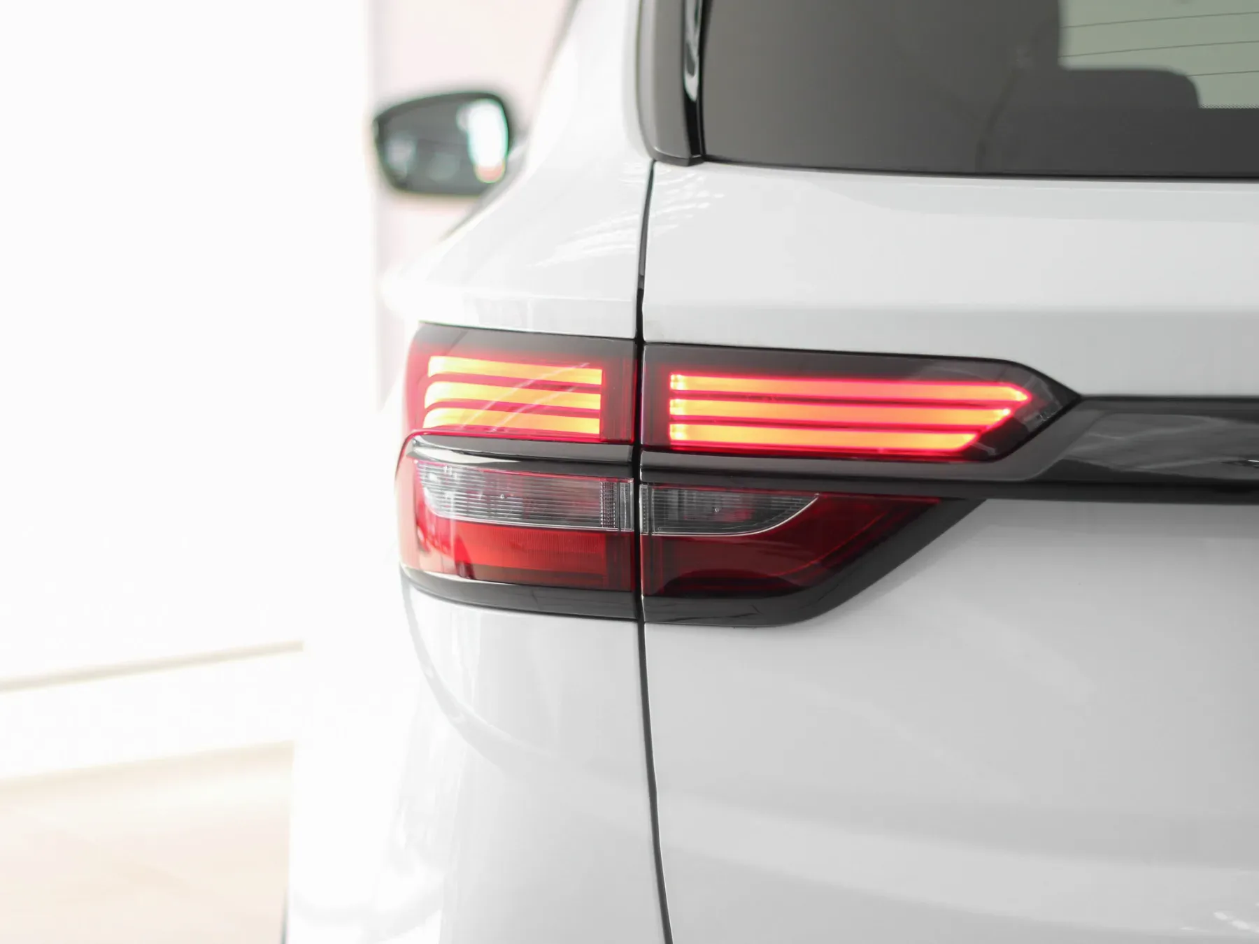 2026 Geely Coolray Nova - Image 4