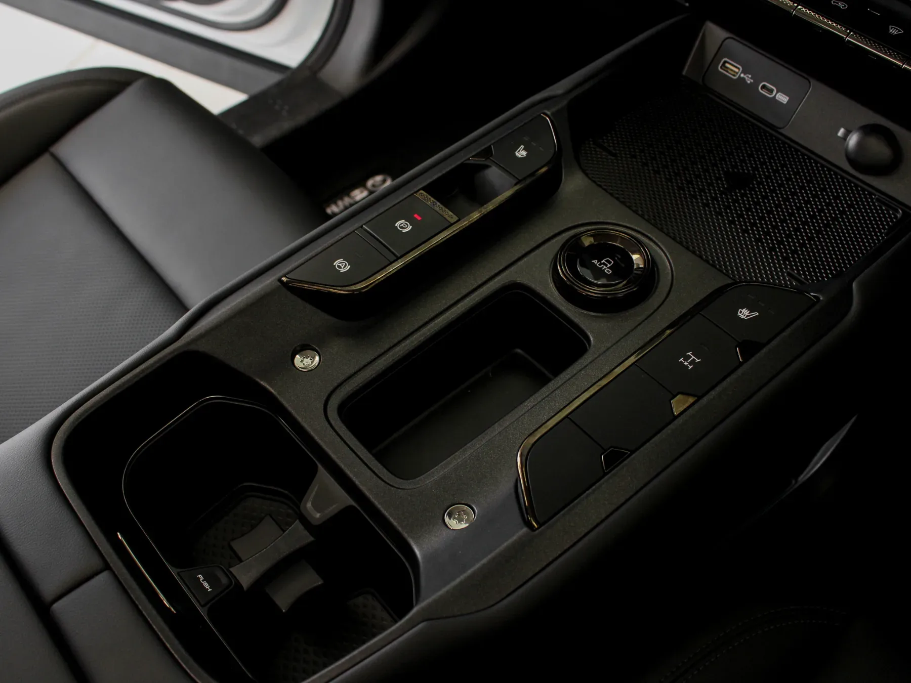 2026 Haval H7 Ultra Luxury 4x2 - Image 14