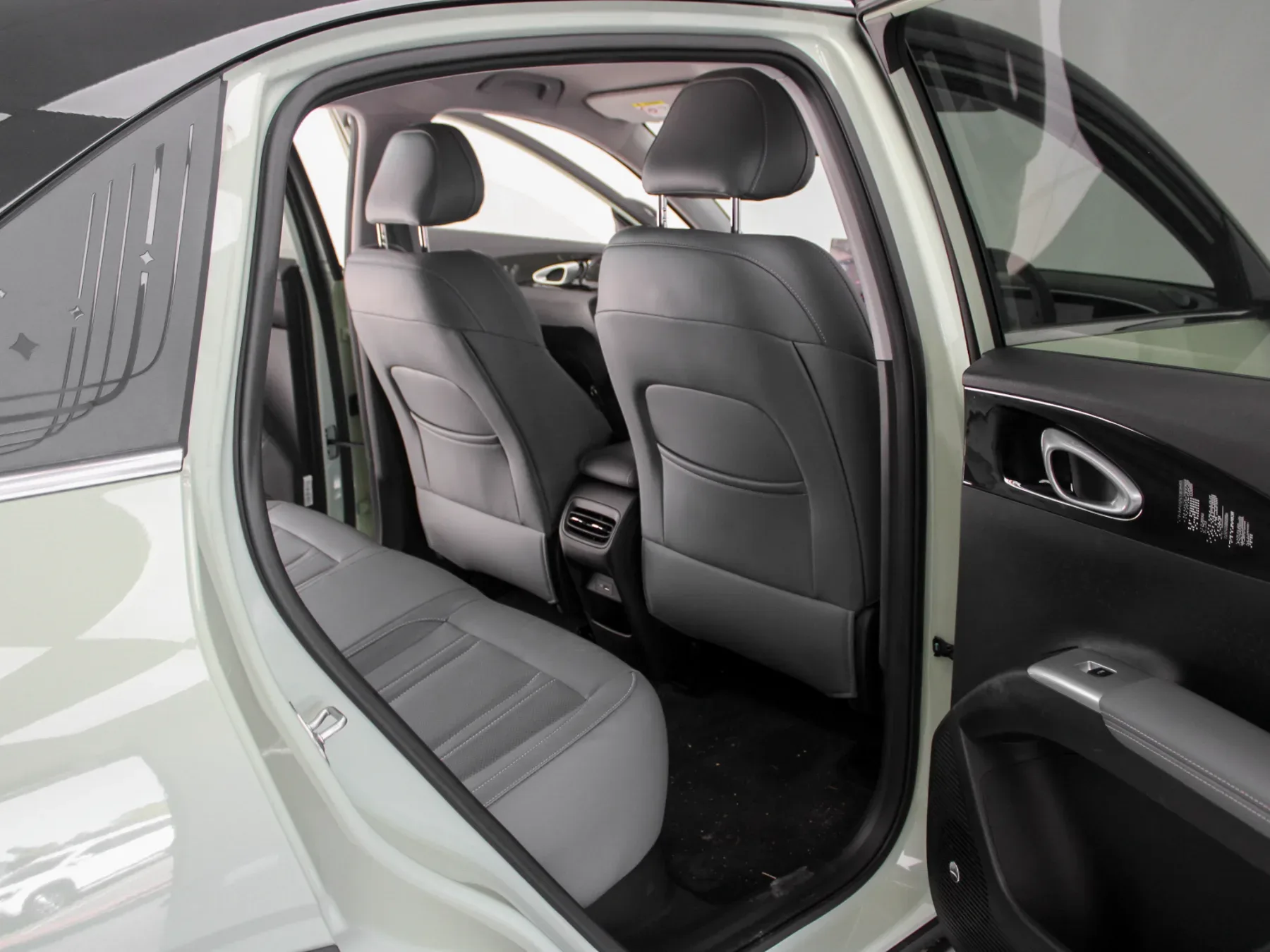 2026 Geely E2 Apex - Image 11