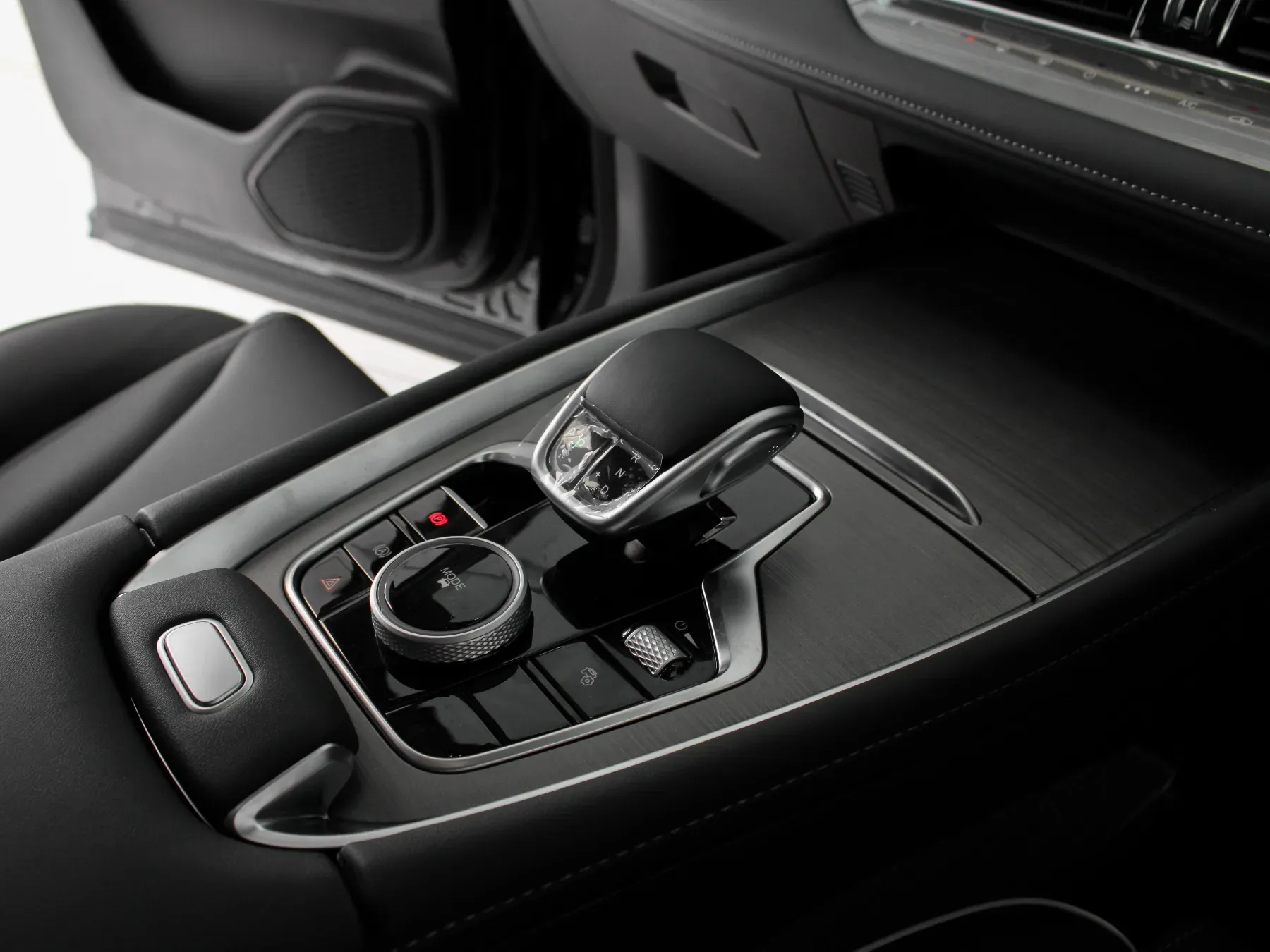 2026 Chery Tiggo 7 Dark Edition - Image 15