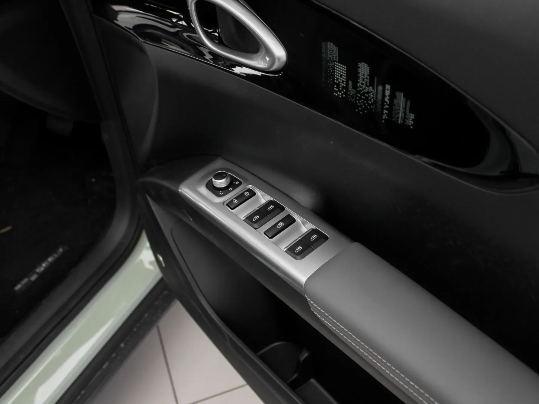 2026 Geely E2 Apex - Image 8